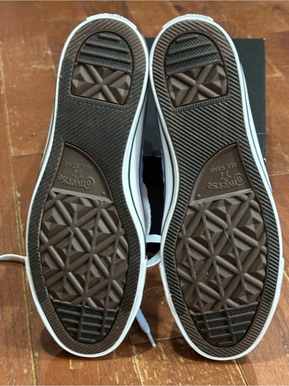 Converse brand new